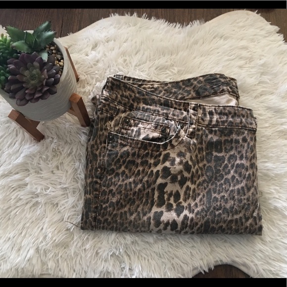 Seven 7 Luxe Jean’s Size 24 🌹🌹🌹 - Picture 1 of 6